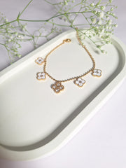 Clover Spark Bracelet